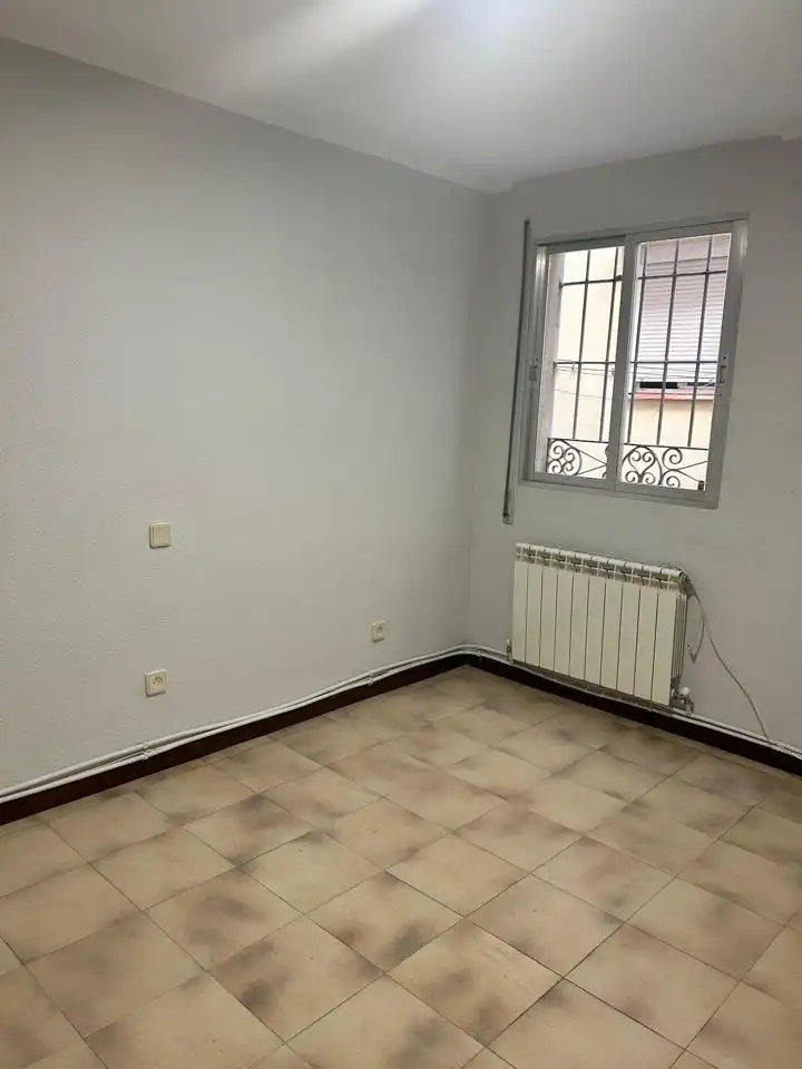 Habitación de Piso de alquiler en Madrid con Calefacción, Amueblado y Se aceptan mascotas