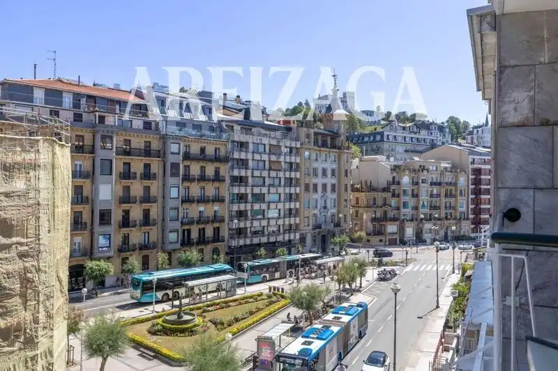 Piso con terraza en venta en Calle Zubieta, imagen 43