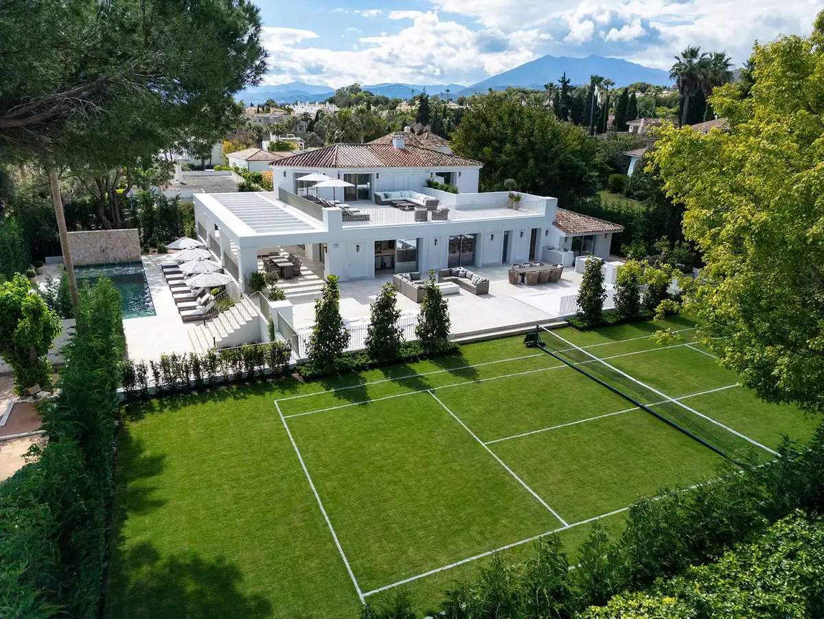 Jardí de Casa o xalet en venda en Marbella amb Aire condicionat, Jardí privat i Terrassa