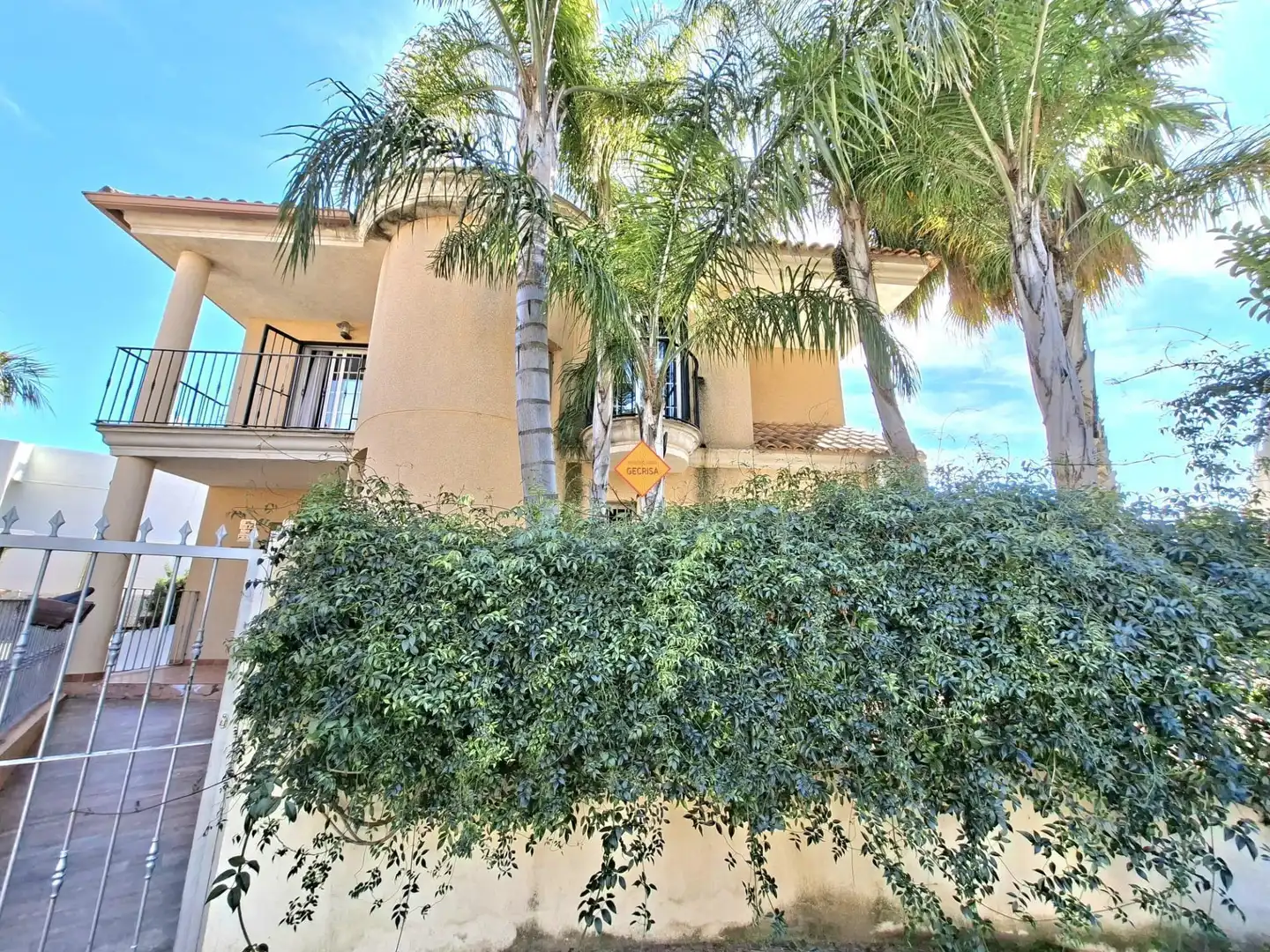 Vista exterior de Casa o chalet en venta en Paterna con Aire acondicionado, Calefacción y Jardín privado