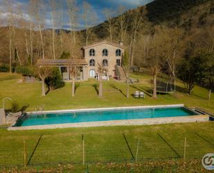 Piscina de Casa o xalet en venda en Sant Joan Les Fonts amb Aire condicionat, Calefacció i Traster