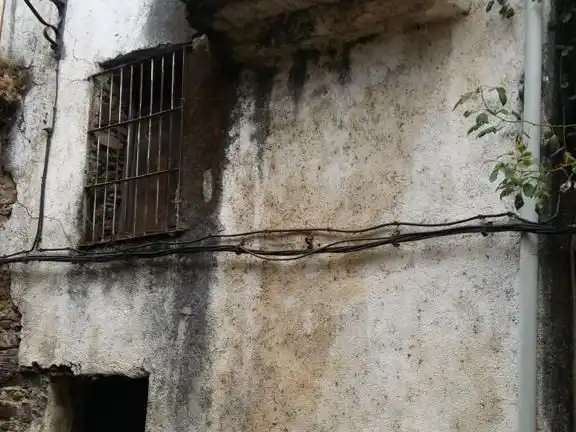 Vista exterior de Casa o xalet en venda en Nuñomoral amb Balcó