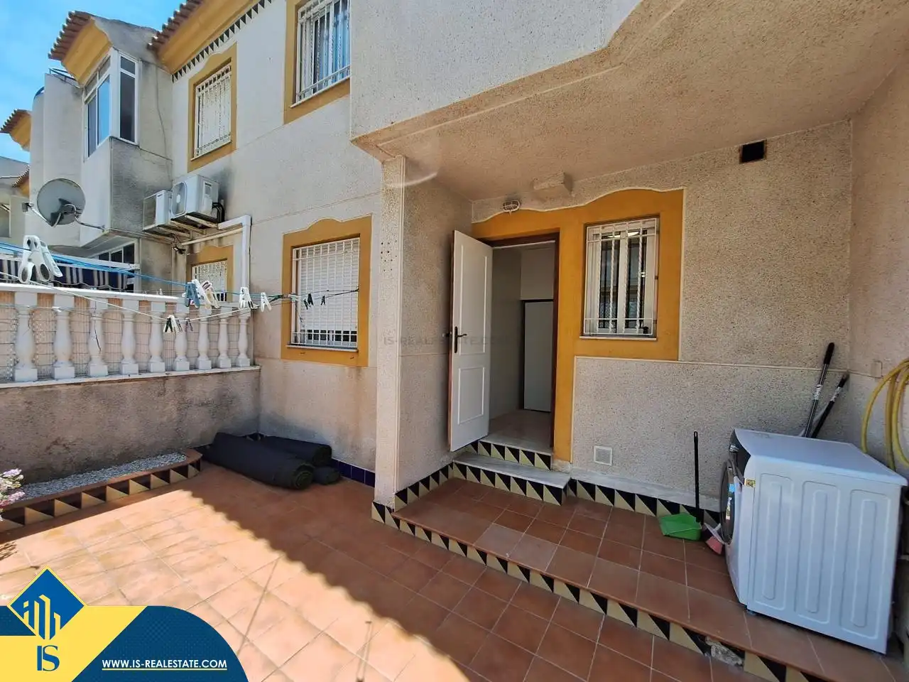 Terrassa de Casa o xalet en venda en Torrevieja amb Aire condicionat, Jardí privat i Terrassa