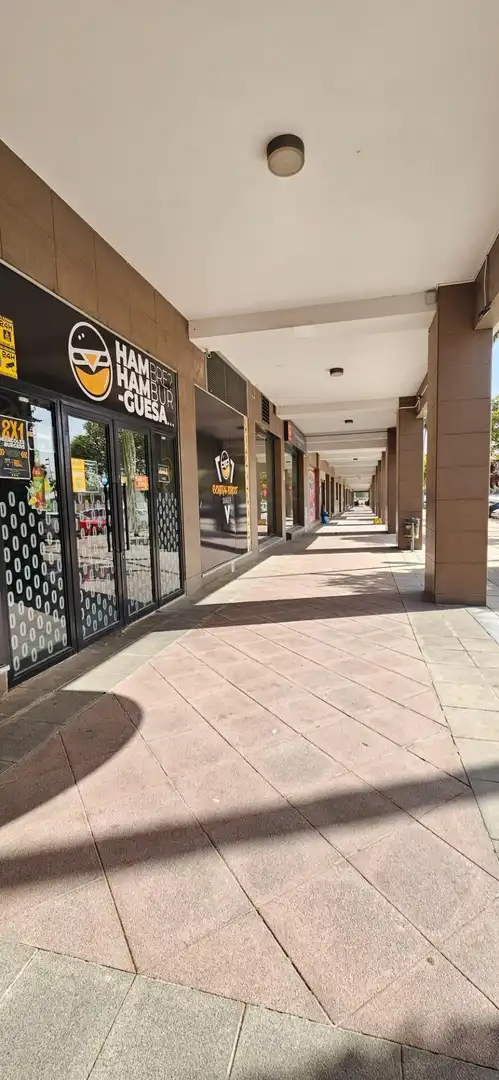 Exterior view of Commercial properties for sale in Dos Hermanas