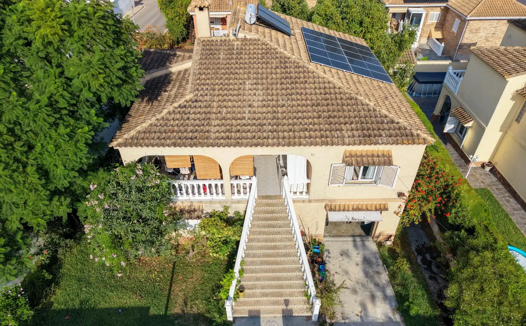 Chalet con jardín en venta en La Conarda