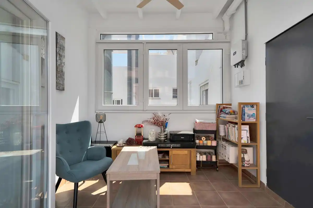 Sala de estar de Casa adosada en venta en Fuengirola con Aire acondicionado, Calefacción y Jardín privado