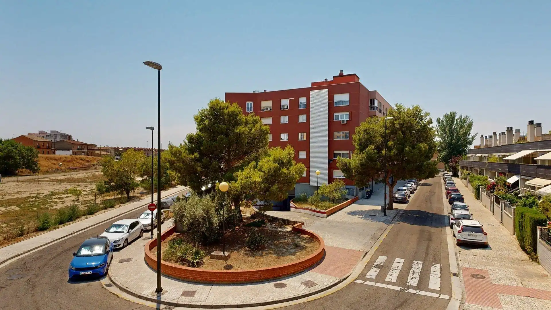 Vista exterior de Casa adosada en venta en Zaragoza con Aire acondicionado, Calefacción y Terraza