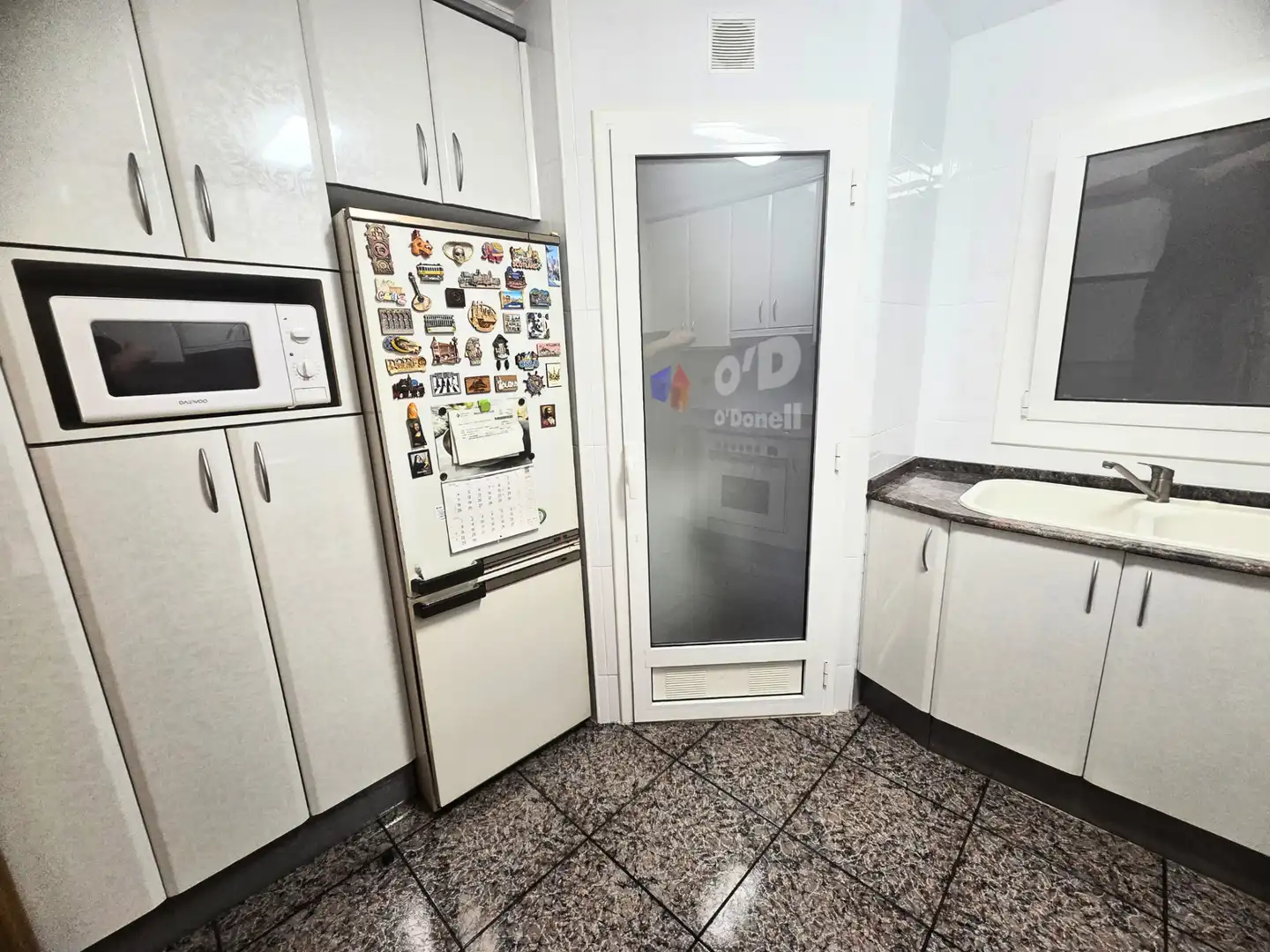 Kitchen of Flat for sale in Sant Boi de Llobregat  with Air Conditioner, Heating and Balcony