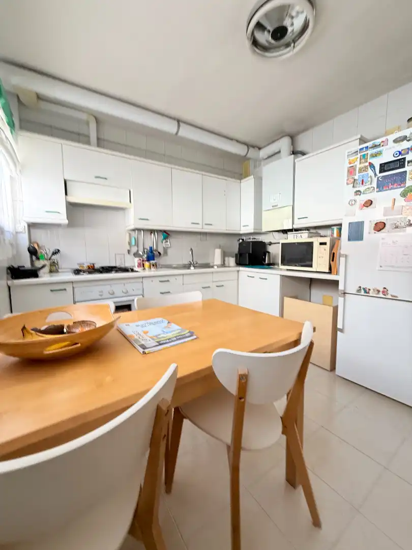 Cocina de Casa adosada en venta en San Sebastián de los Reyes con Aire acondicionado, Calefacción y Jardín privado