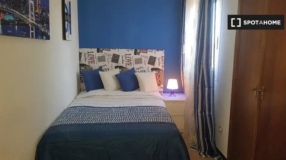 Bedroom of Flat for rent in Alcalá de Henares  with Air Conditioner, Heating and Furnished