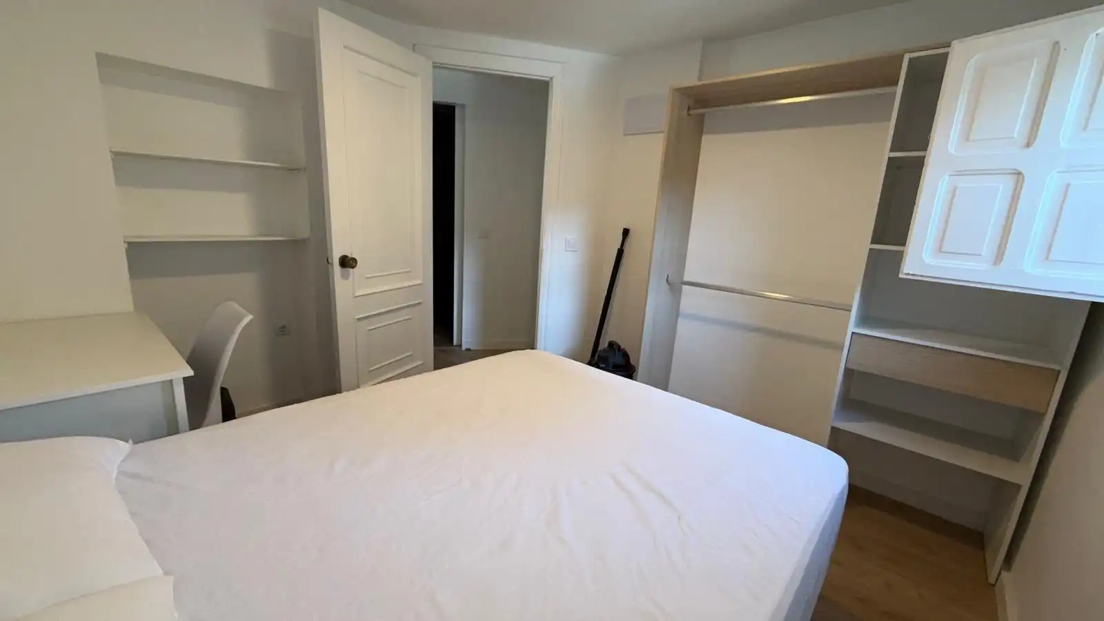 Bedroom of Flat for rent in Ourense Capital   with Heating and Furnished