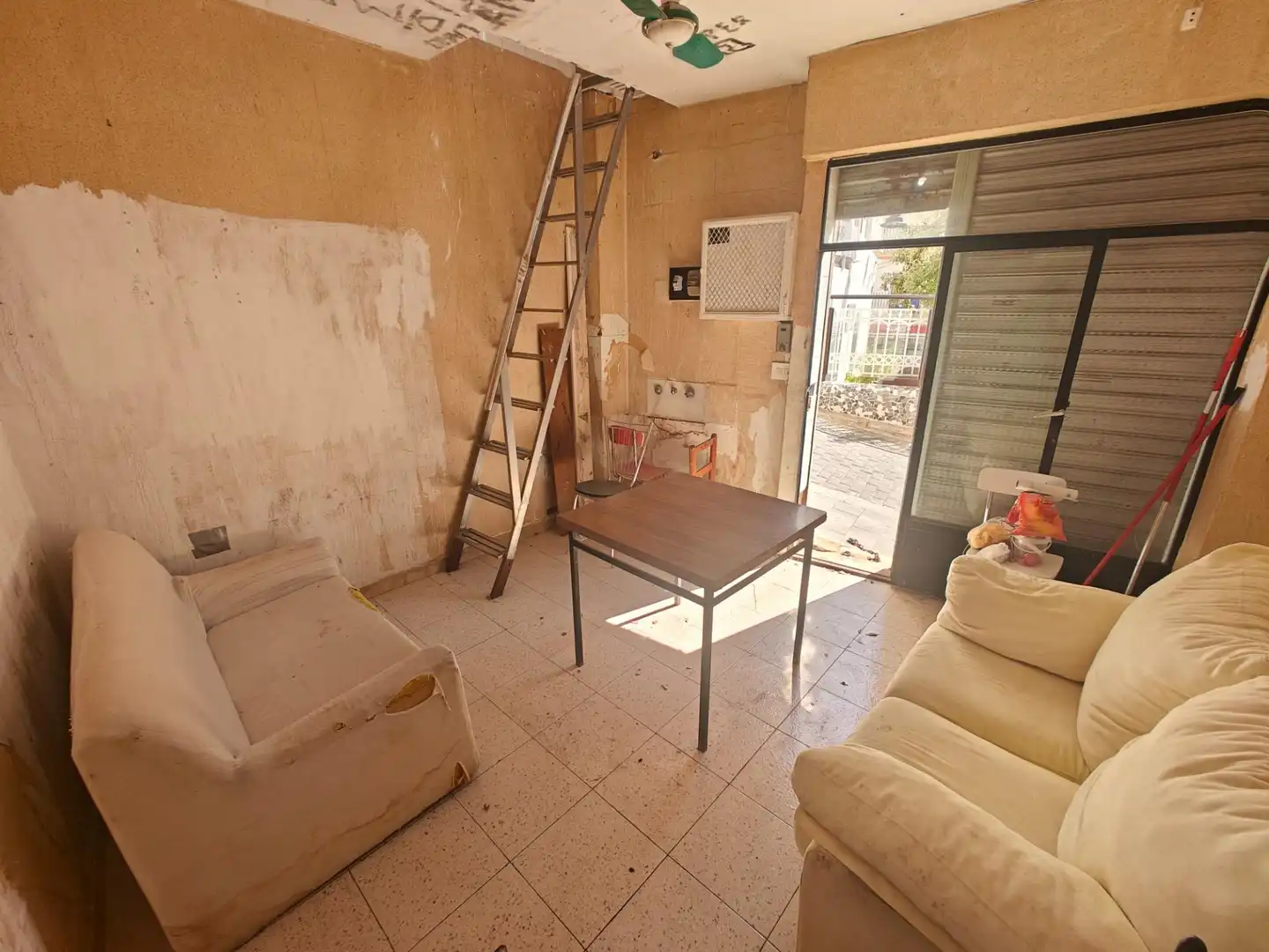 Local commercial à vendre à Plaza RAMON Y CAJAL, imagen 3