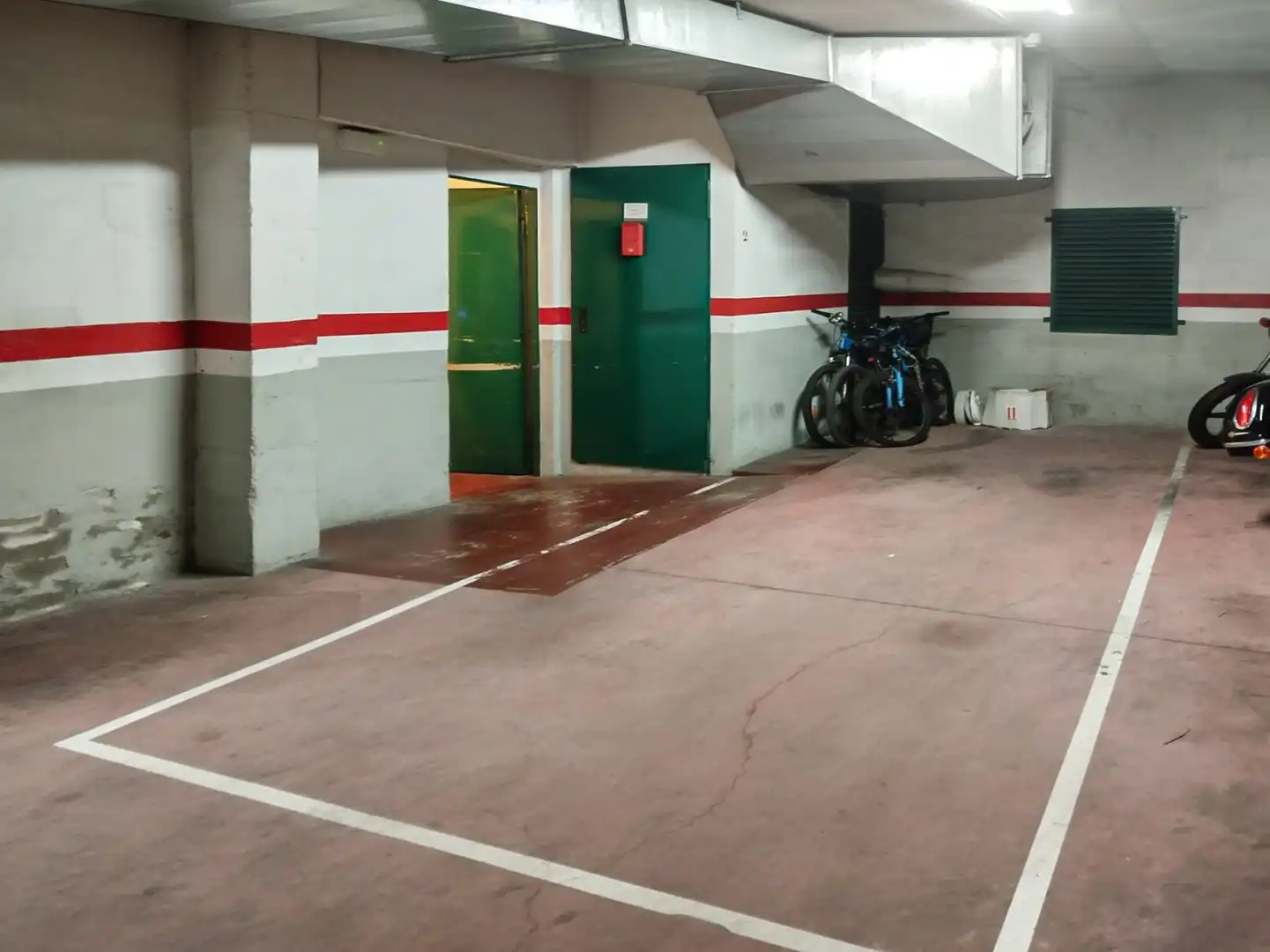 Parking of Flat for sale in Terrassa  with Air Conditioner, Heating and Parquet flooring