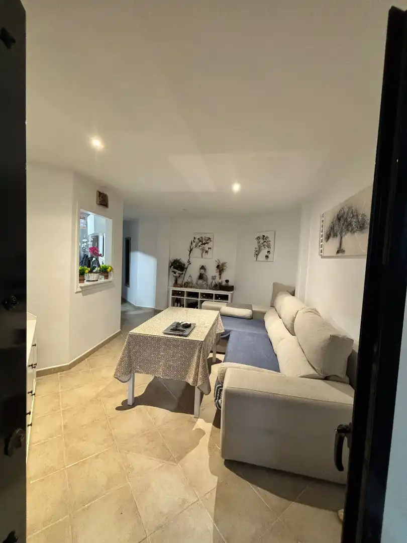 Sala de estar de Apartamento en venta en Bollullos Par del Condado con Aire acondicionado, Amueblado y Horno