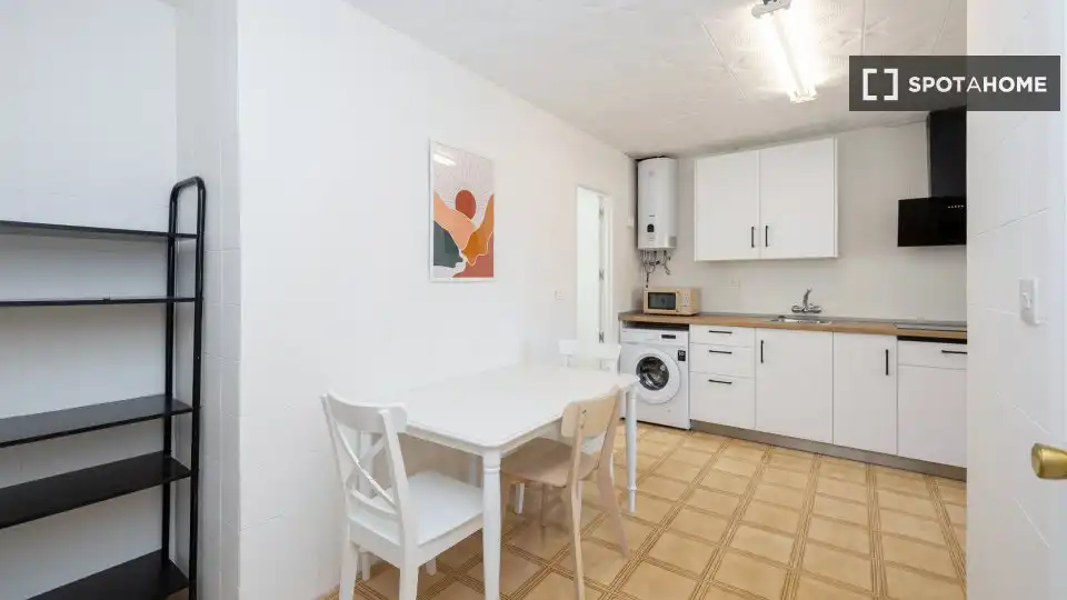 Cocina de Apartamento para compartir en Escúzar con Aire acondicionado, Terraza y Amueblado