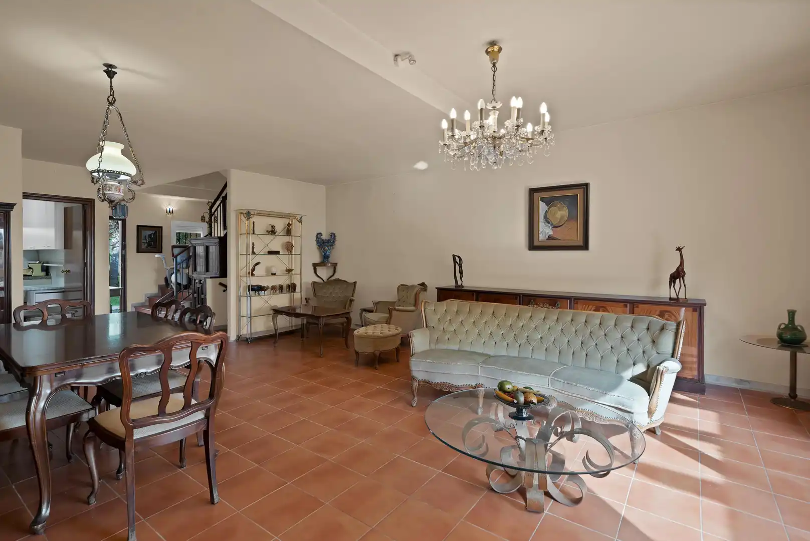 Sala d'estar de Casa adosada en venda en Estepona amb Aire condicionat, Calefacció i Jardí privat