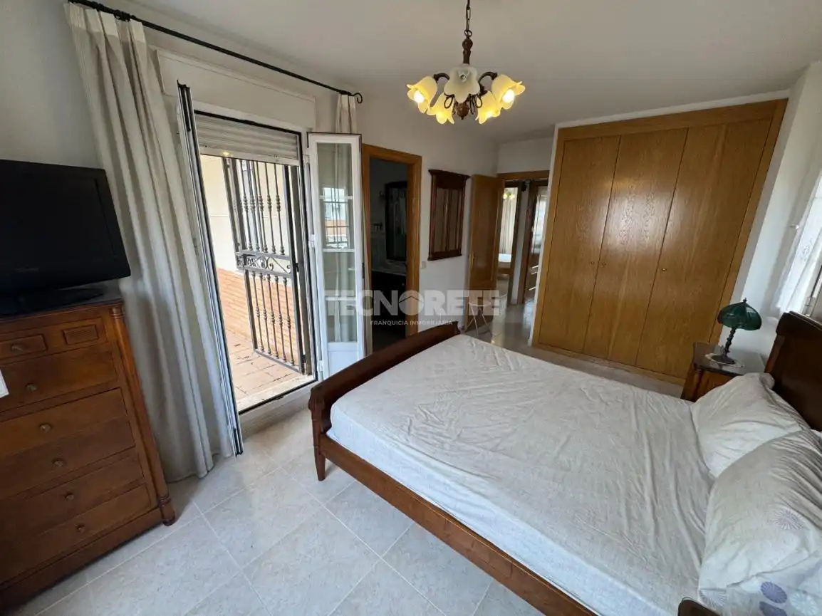 Casa aparellada amb terrassa en venda a Yunquera de Henares, imagen 37