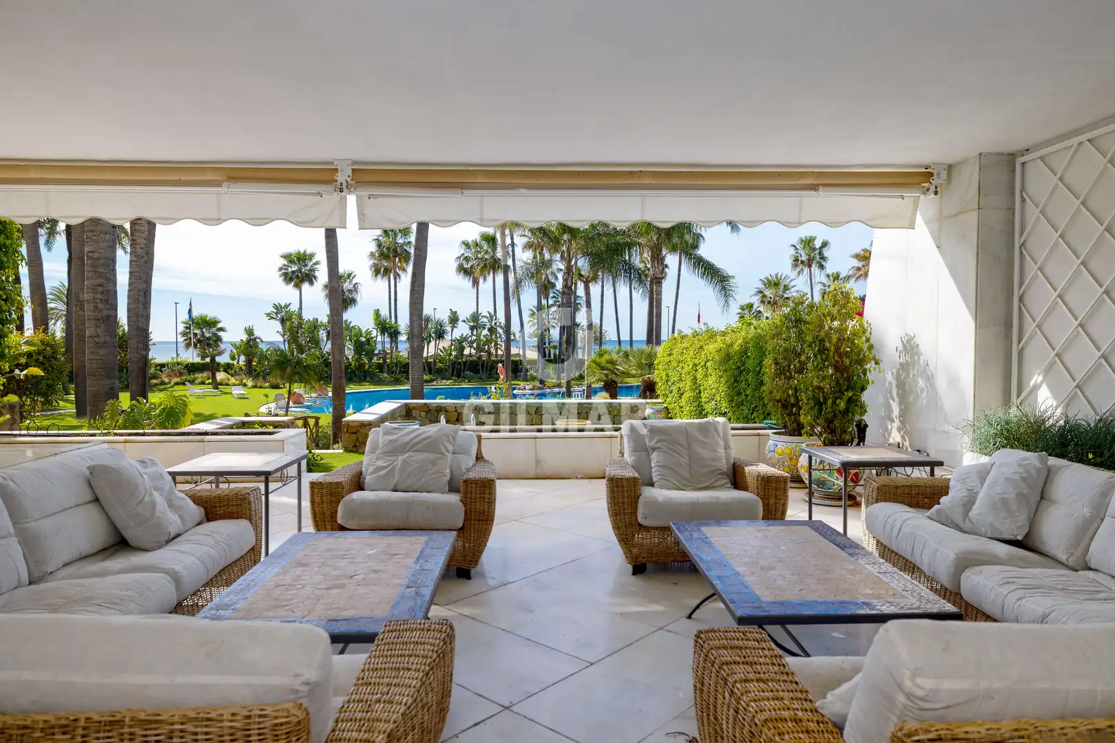 Terraza de Apartamento en venta en Marbella con Calefacción, Jardín privado y Trastero