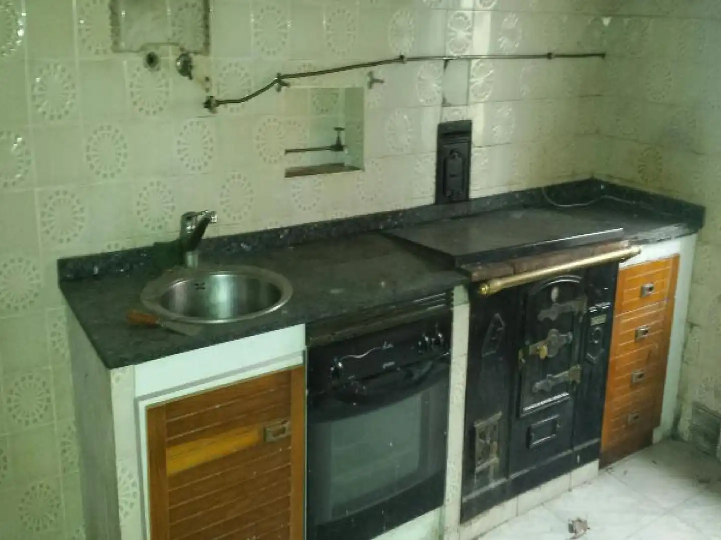 Cuina de Casa o xalet en venda en Mieres (Asturias)