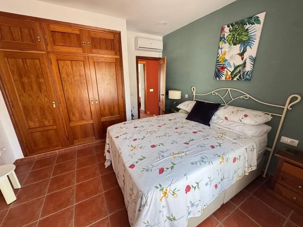 Dormitori de Casa adosada en venda en Mojácar amb Aire condicionat i Terrassa