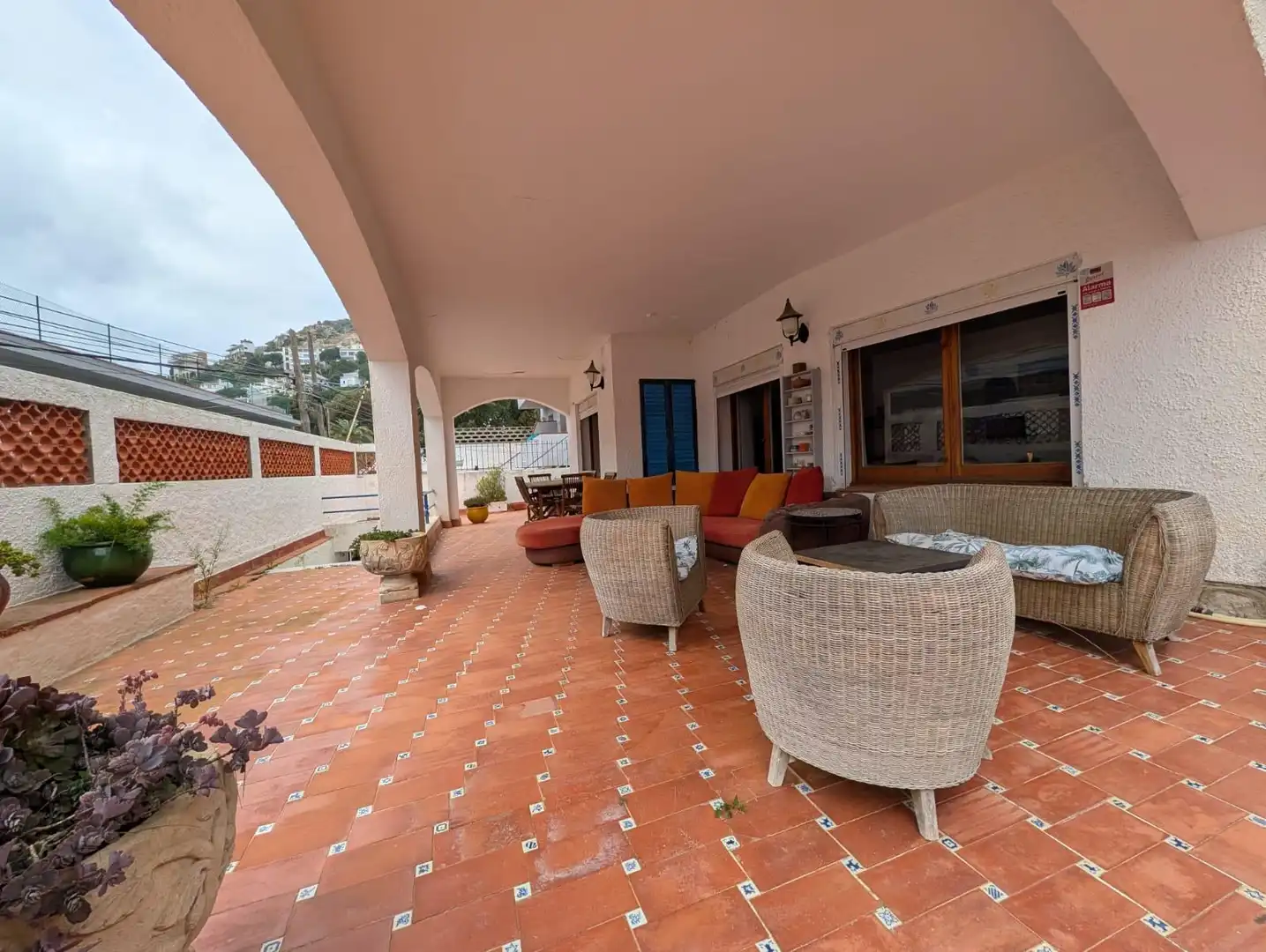 Terrasse von Haus oder Chalet zum Verkauf in Roses mit Privatgarten, Terrasse und Möbliert