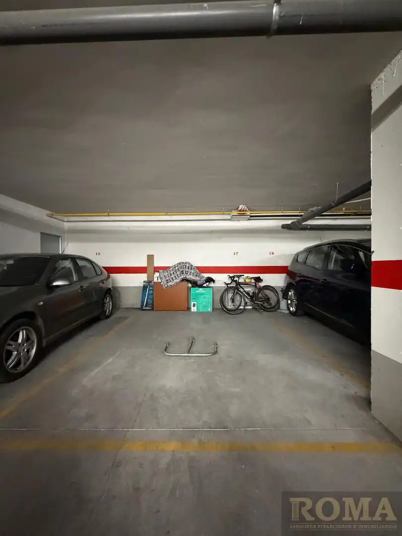 Parking de Piso en venta en Castellanos de Moriscos con Calefacción y Amueblado