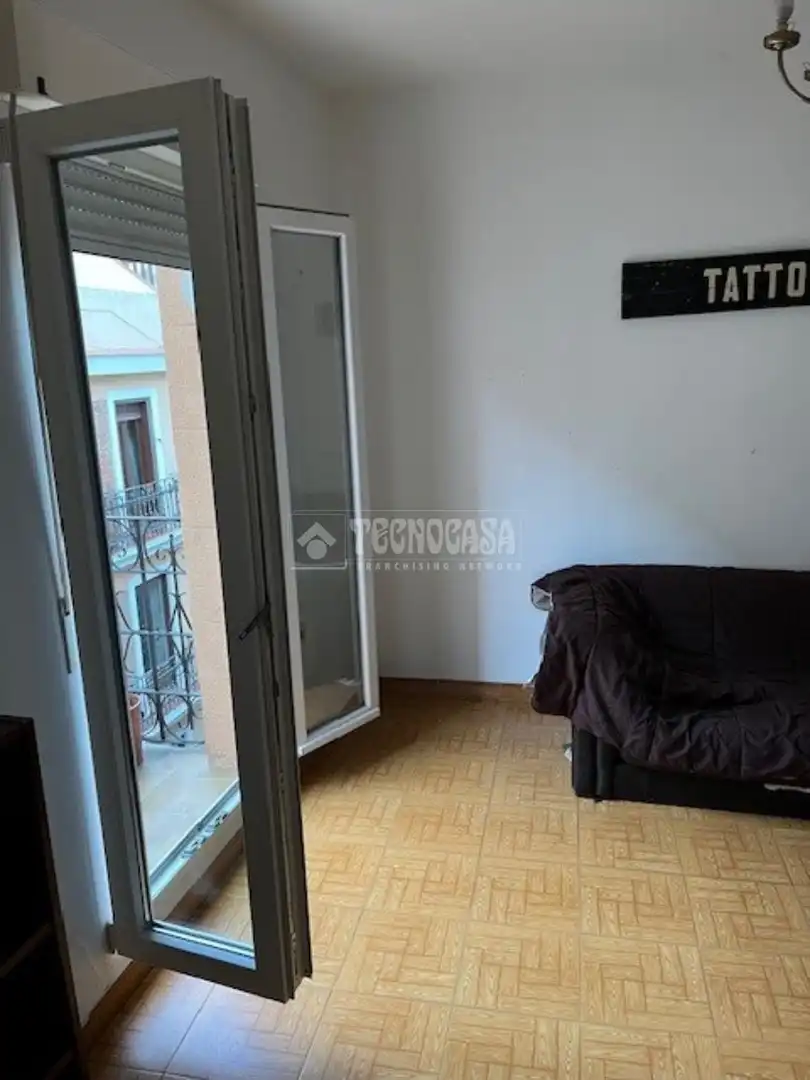 Bedroom of Flat for sale in Madrid