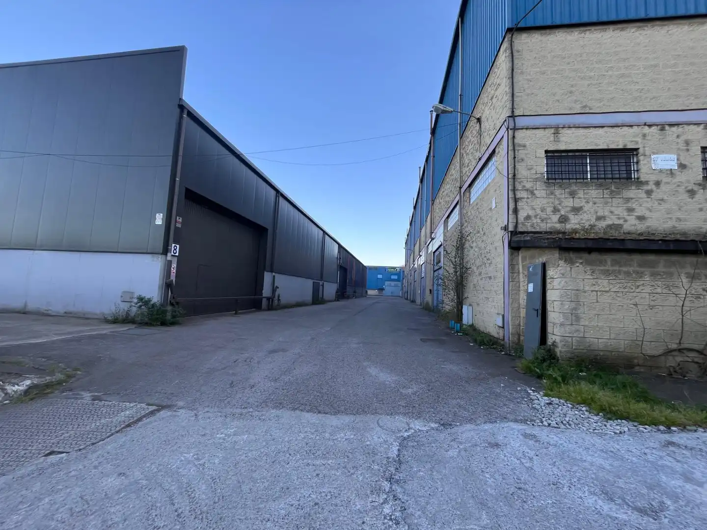 Exterior view of Industrial buildings for sale in Basauri 
