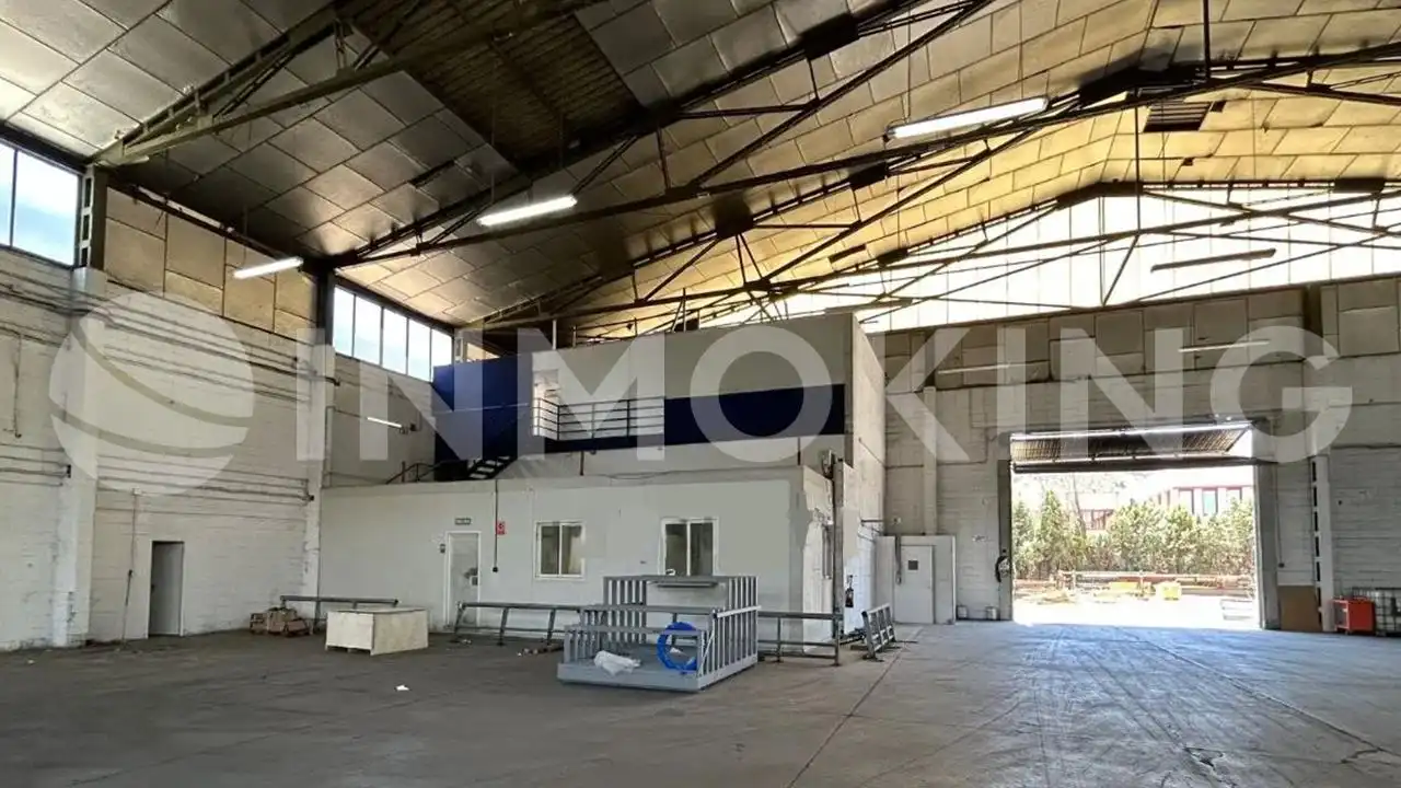 Nave industrial en alquiler en Reyes Católicos, imagen 3