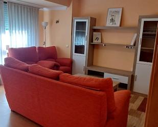 Living room of Flat to rent in Santiago de Compostela   with Heating, Storage room and Furnished