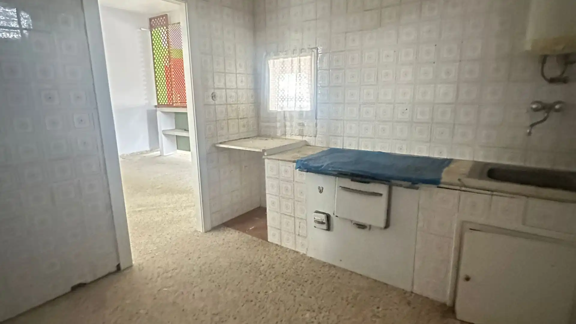 Cocina de Local en venta en San Felices de Buelna