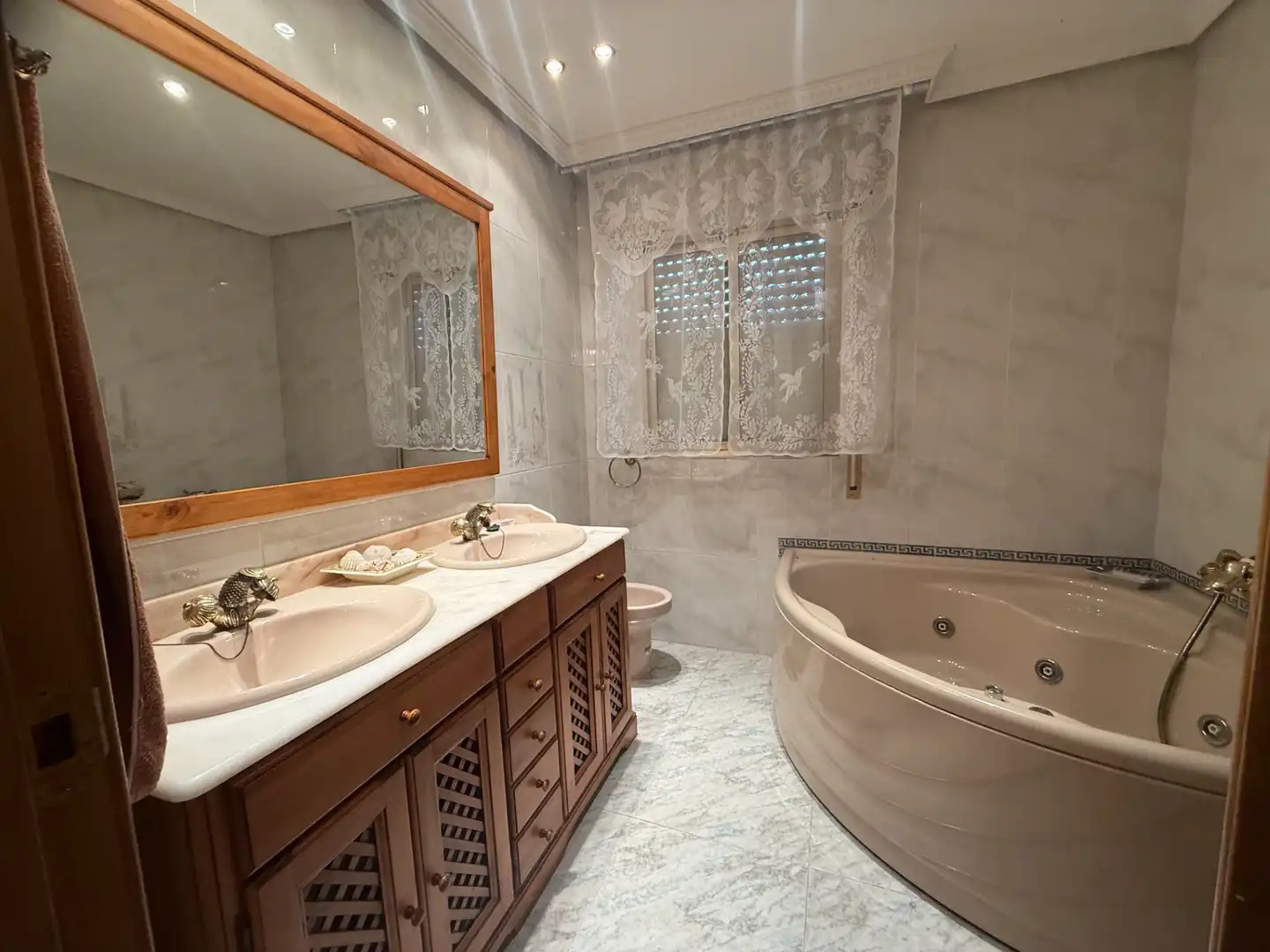 Bathroom of Houses for sale in Villanueva del Pardillo  with Heating, Private garden and Terrace