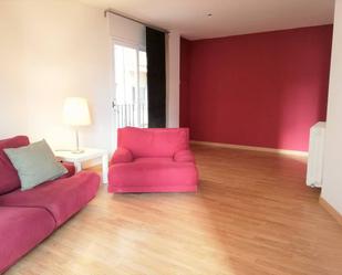 Living room of Flat for sale in Girona Capital  with Heating, Parquet flooring and Balcony