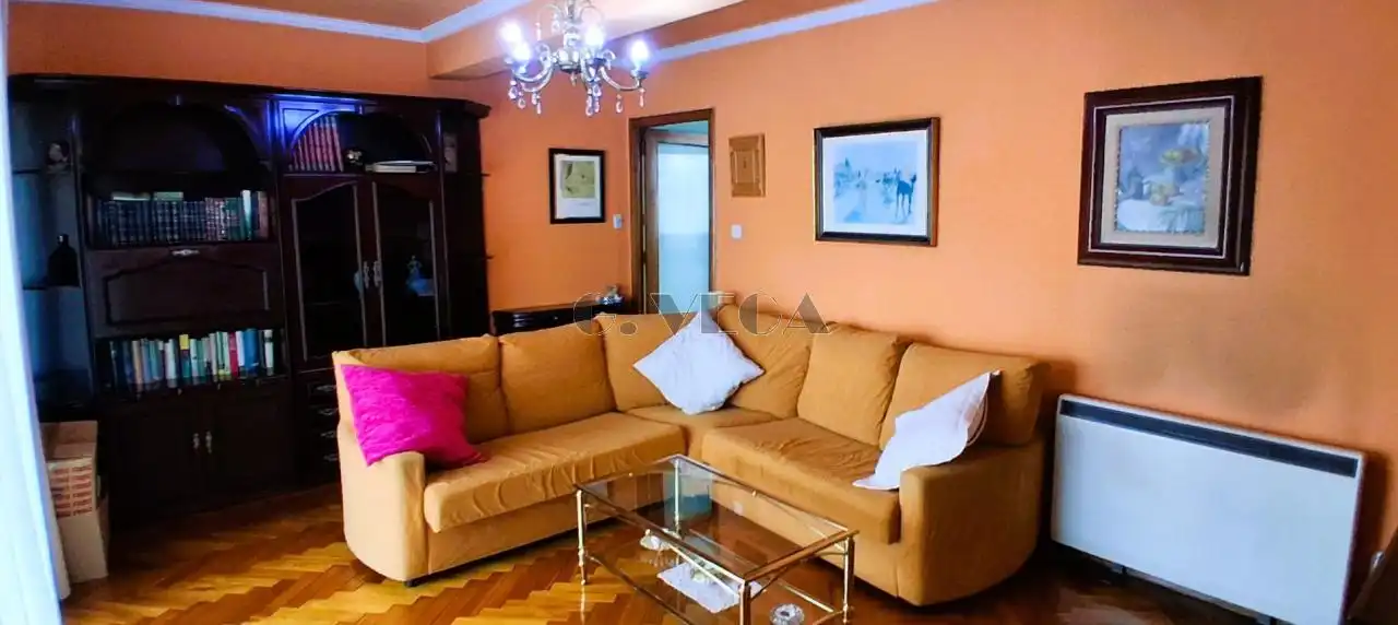 Sala de estar de Piso en venta en Vigo  con Calefacción y Parquet