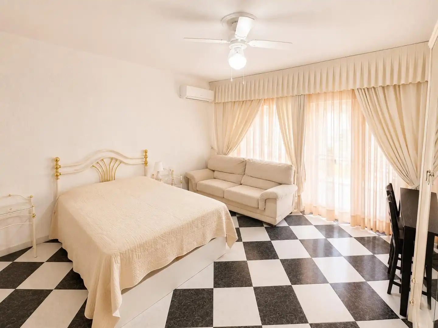 Schlafzimmer von Wohnung zum Verkauf in Jerez de la Frontera mit Klimaanlage und Balkon