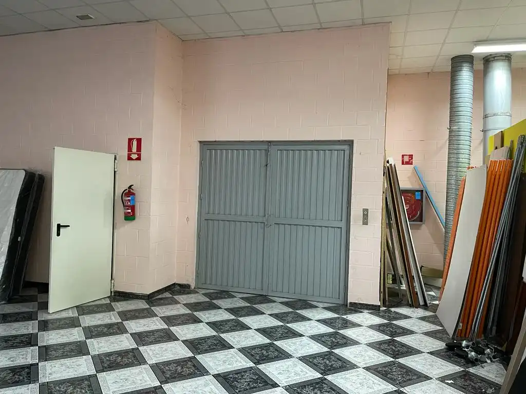 Local de alquiler en Vitoria - Gasteiz con Aire acondicionado, Calefacción y Amueblado