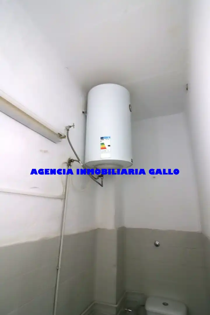Garden of Commercial properties for sale in Sevilla  with Air Conditioner