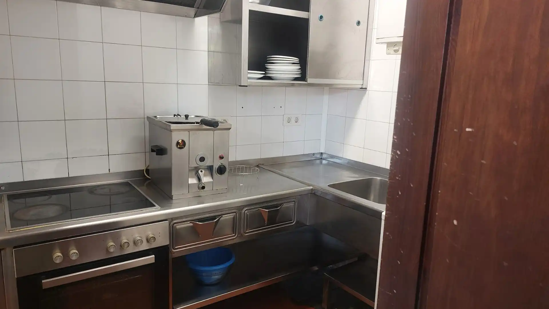 Cocina de Local en venta en Sopela con Calefacción y Amueblado