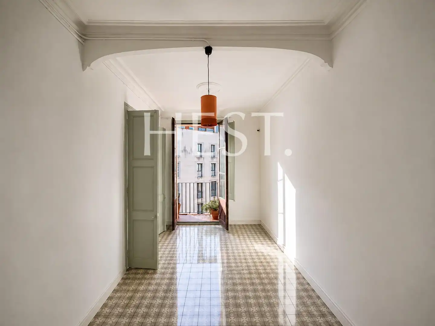 Piso en venta en Barcelona con Balcón