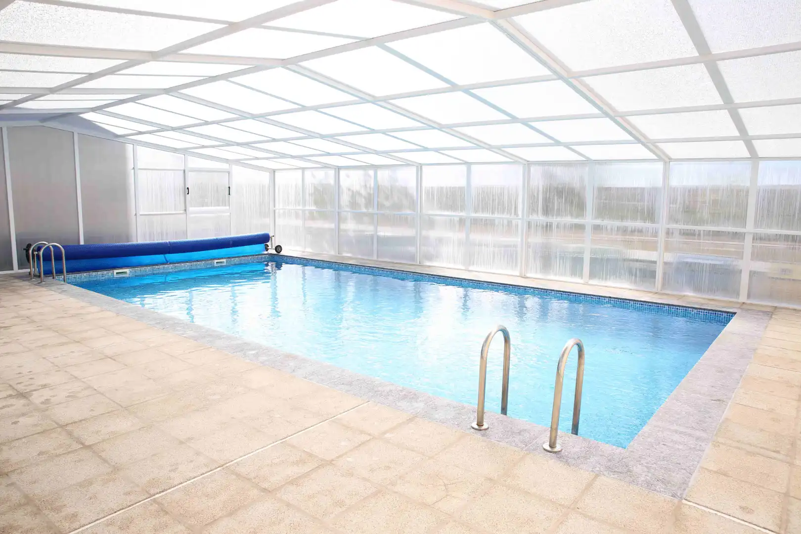 Piscina de Piso en venta en Salamanca con Calefacción, Trastero y Amueblado