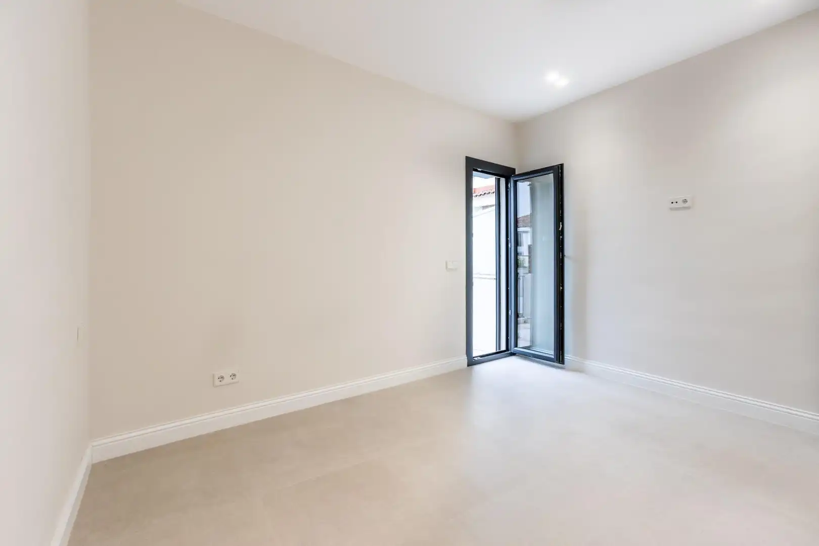 Bedroom of Houses for sale in Sabadell  with Terrace, Storage room and Alarm