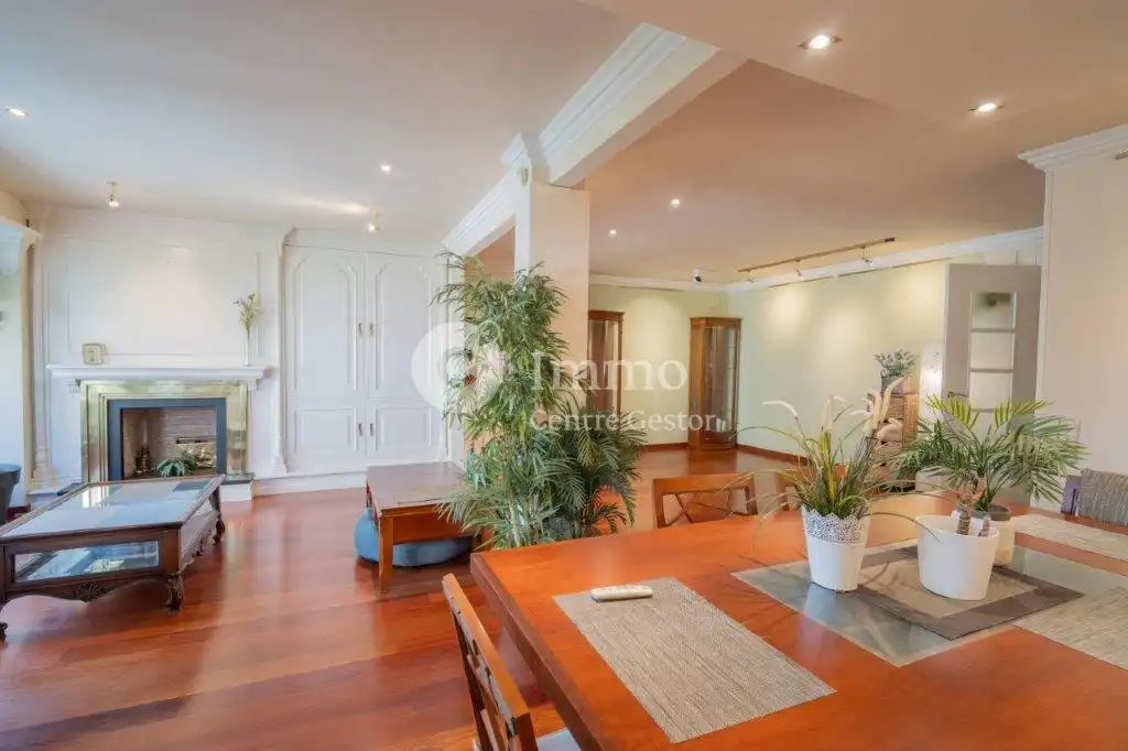 Appartement avec ascenseur à vendre à Avinguda Prat de la Riba