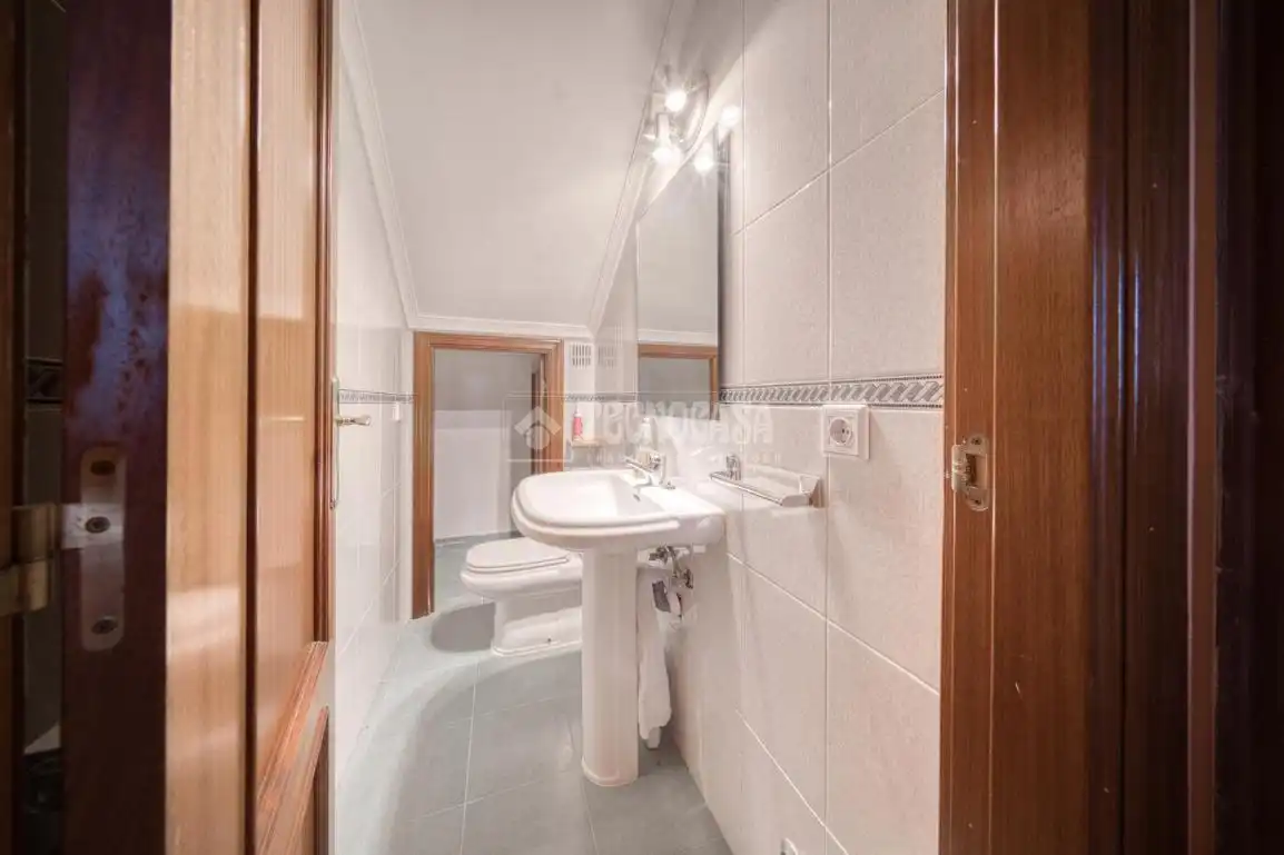 Baño de Casa o chalet en venta en Trigueros del Valle con Calefacción, Jardín privado y Piscina