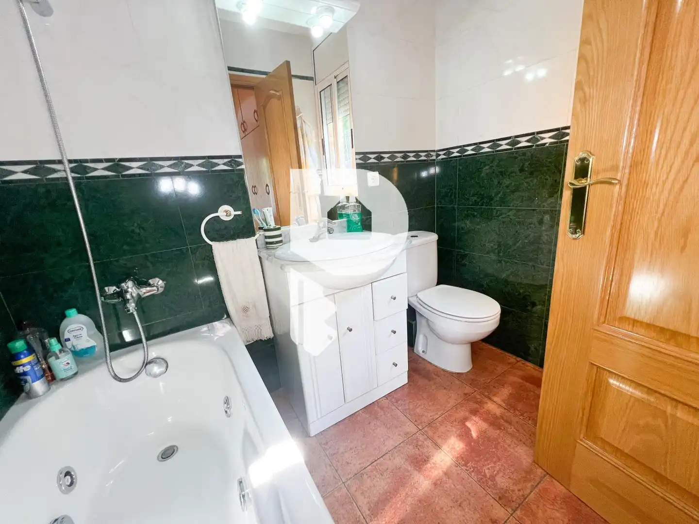 Bathroom of Houses for sale in Sant Andreu de la Barca  with Air Conditioner, Heating and Private garden