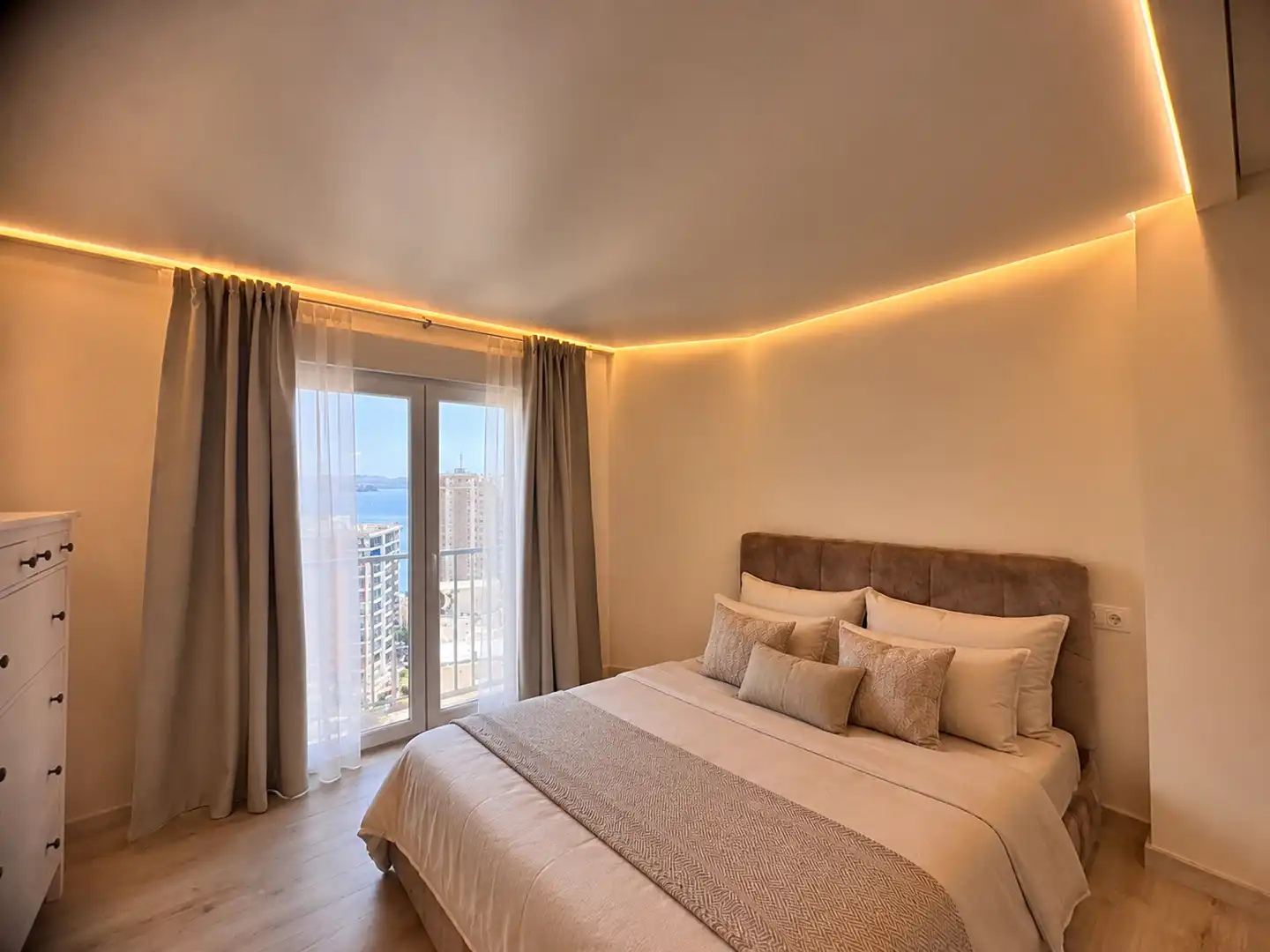 Piso con ascensor en venta en Avenida Rosa de los Vientos 11, imagen 7