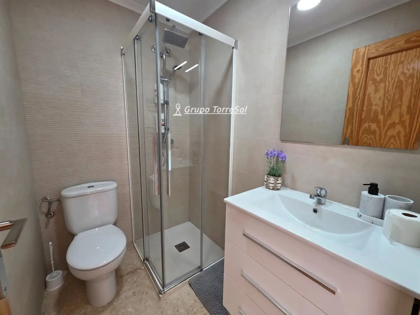 Bathroom of Flat for sale in Elche / Elx  with Air Conditioner, Heating and Terrace