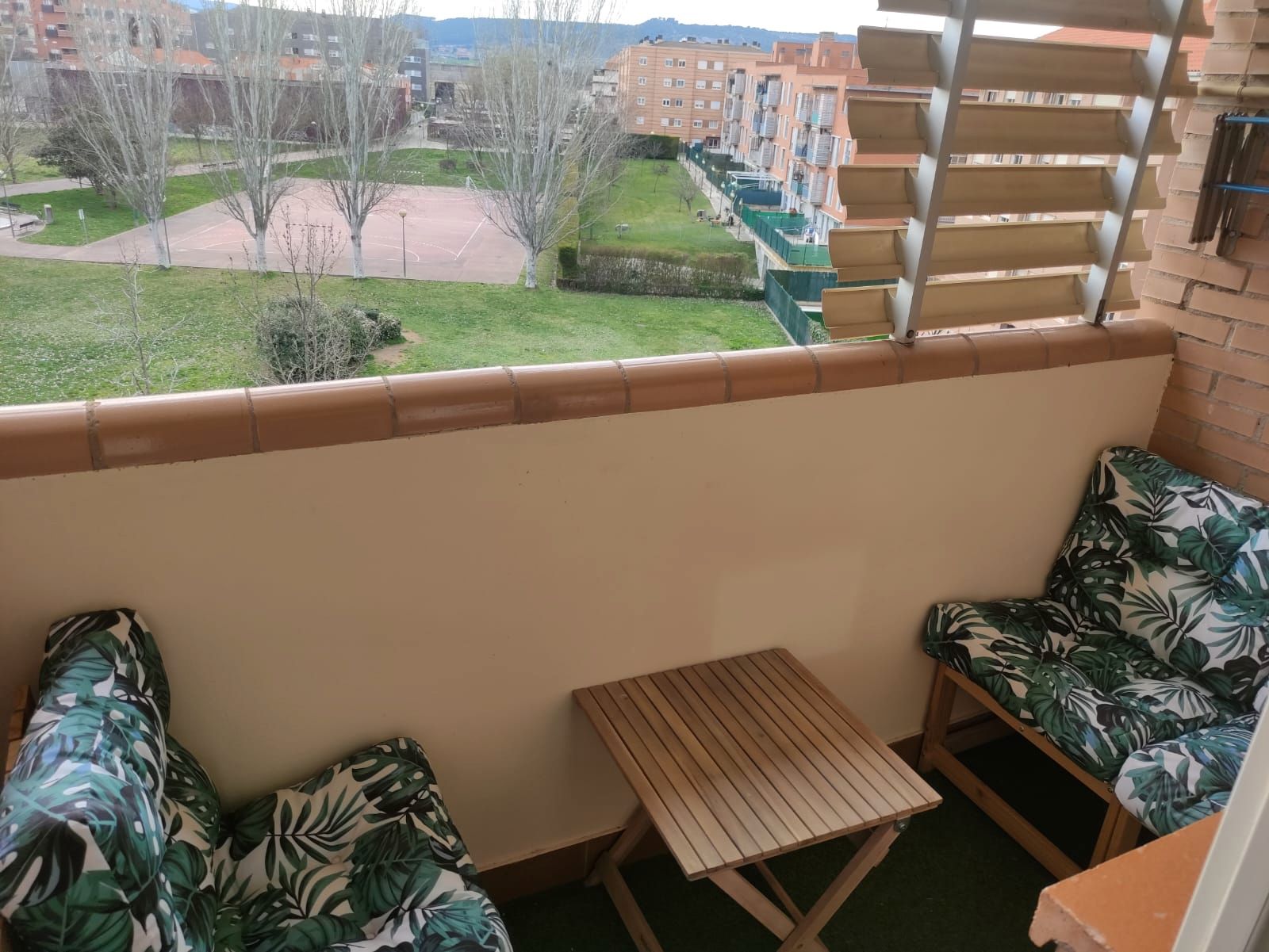 Balcony of Apartment to rent in  Logroño  with Heating, Parquet flooring and Storage room