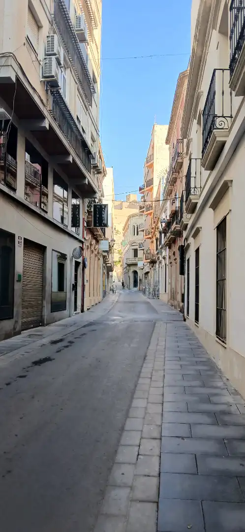 Vista exterior de Casa o xalet en venda en Almería amb Aire condicionat, Jardí privat i Terrassa