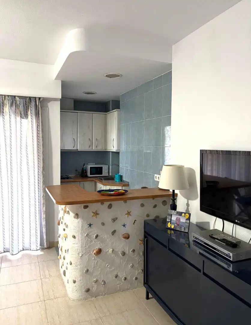 Küche von Wohnung zum Verkauf in Fuengirola mit Klimaanlage, Heizung und Terrasse