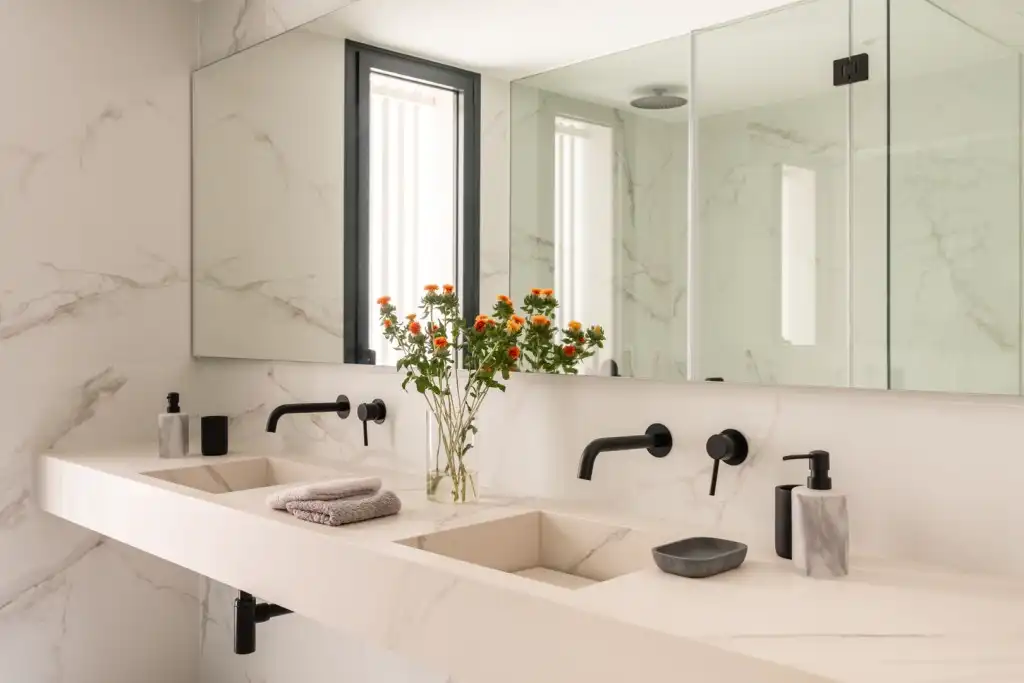 Badezimmer von Wohnungen zum Verkauf in  Palma de Mallorca mit Klimaanlage, Heizung und Terrasse
